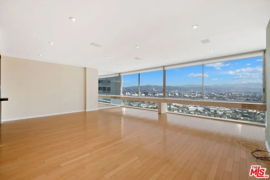 2220 Avenue Of The Stars 2203, Los Angeles, California 90067 home-pic-2