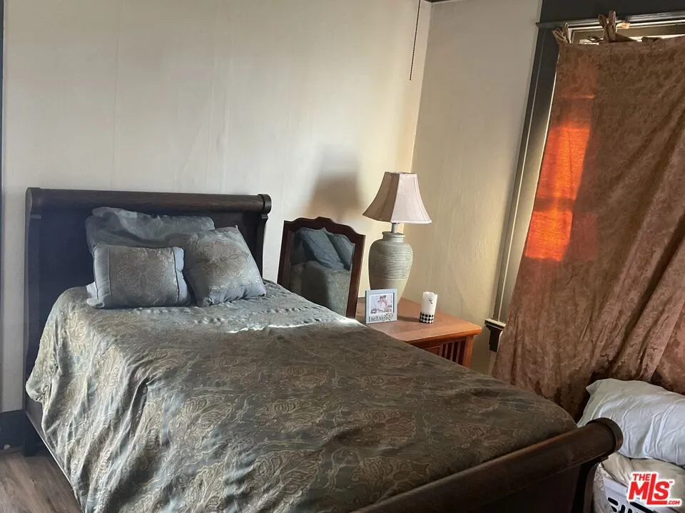 2068 S Hobart Boulevard, Los Angeles, California 90018 home-pic-23
