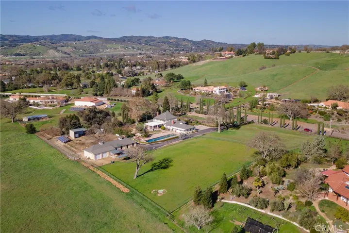 This is a beautiful neighborhood!