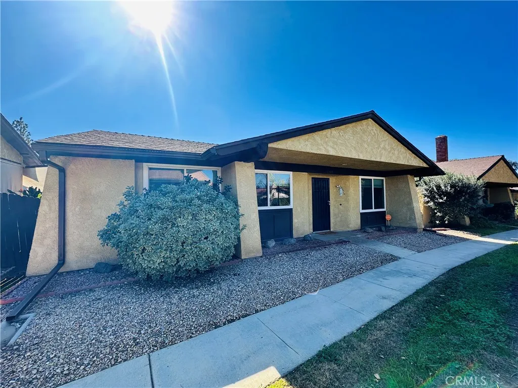 1255 S Buena Vista, Hemet, California 92543 home-pic-2