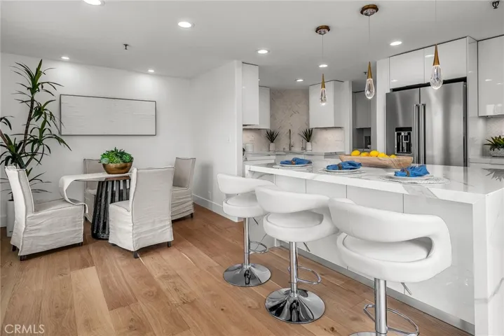 Bar stools included