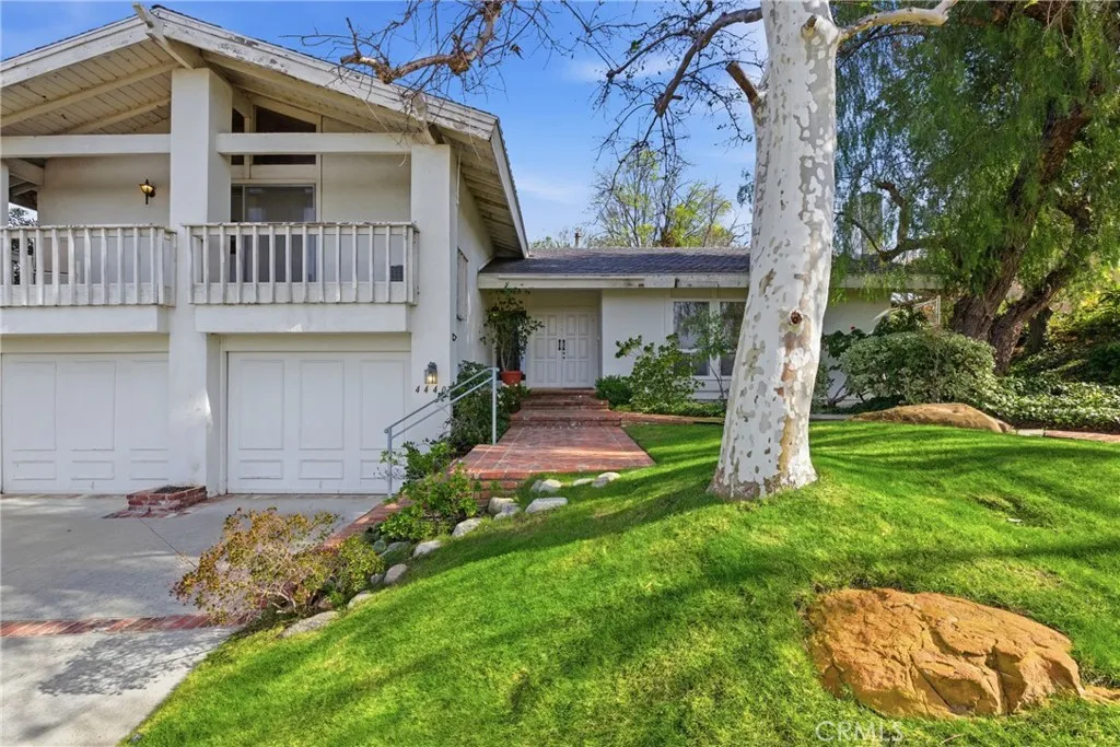 4440 Ellenita, Tarzana, California 91356 home-pic-1