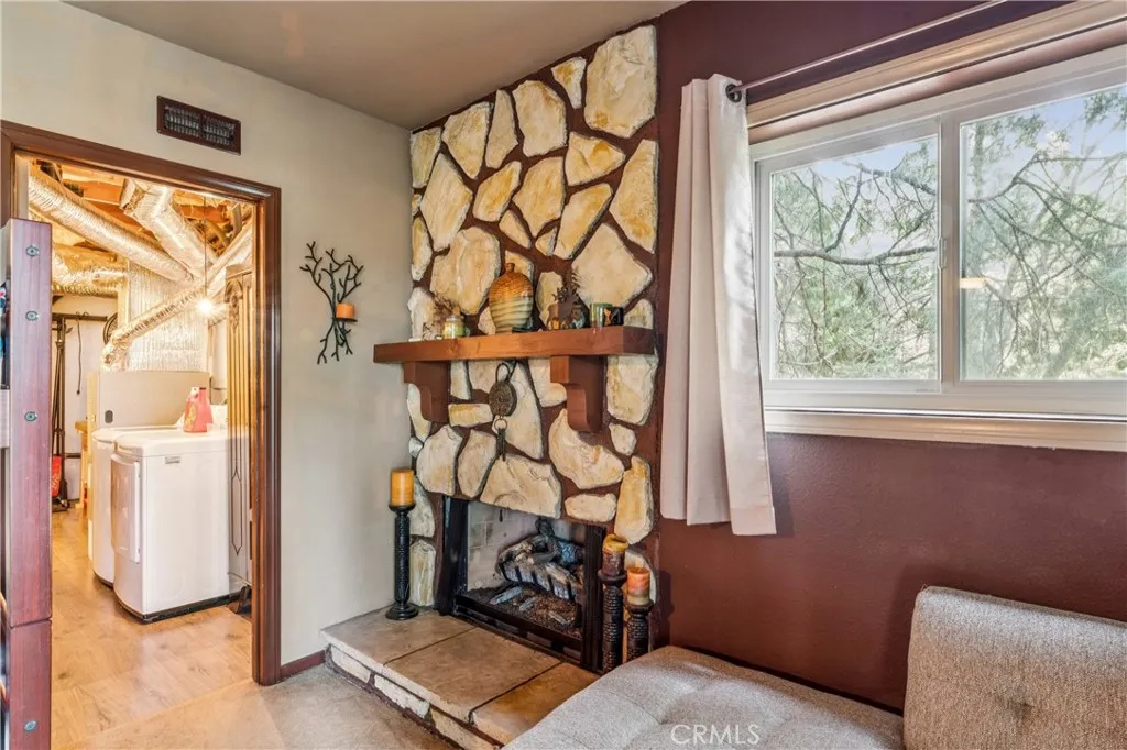 23959 Lakeview Drive, Crestline, California 92325 home-pic-27