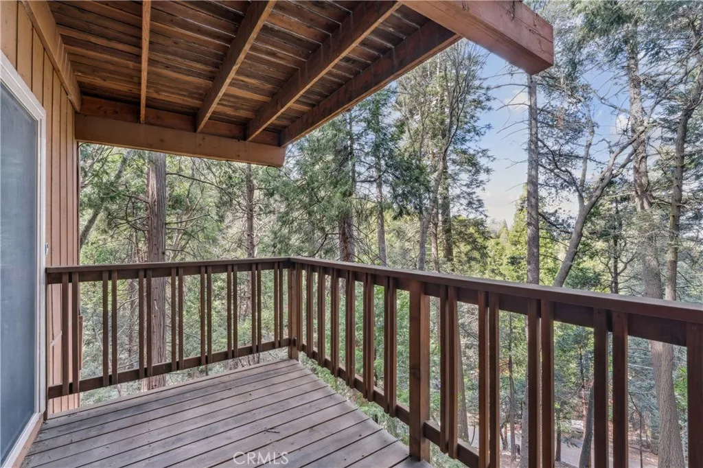 23959 Lakeview Drive, Crestline, California 92325 home-pic-30