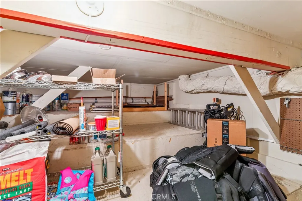 23959 Lakeview Drive, Crestline, California 92325 home-pic-29