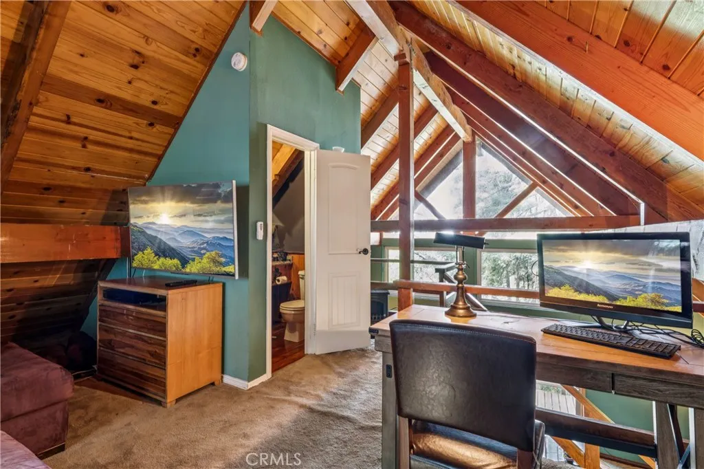 23959 Lakeview Drive, Crestline, California 92325 home-pic-21