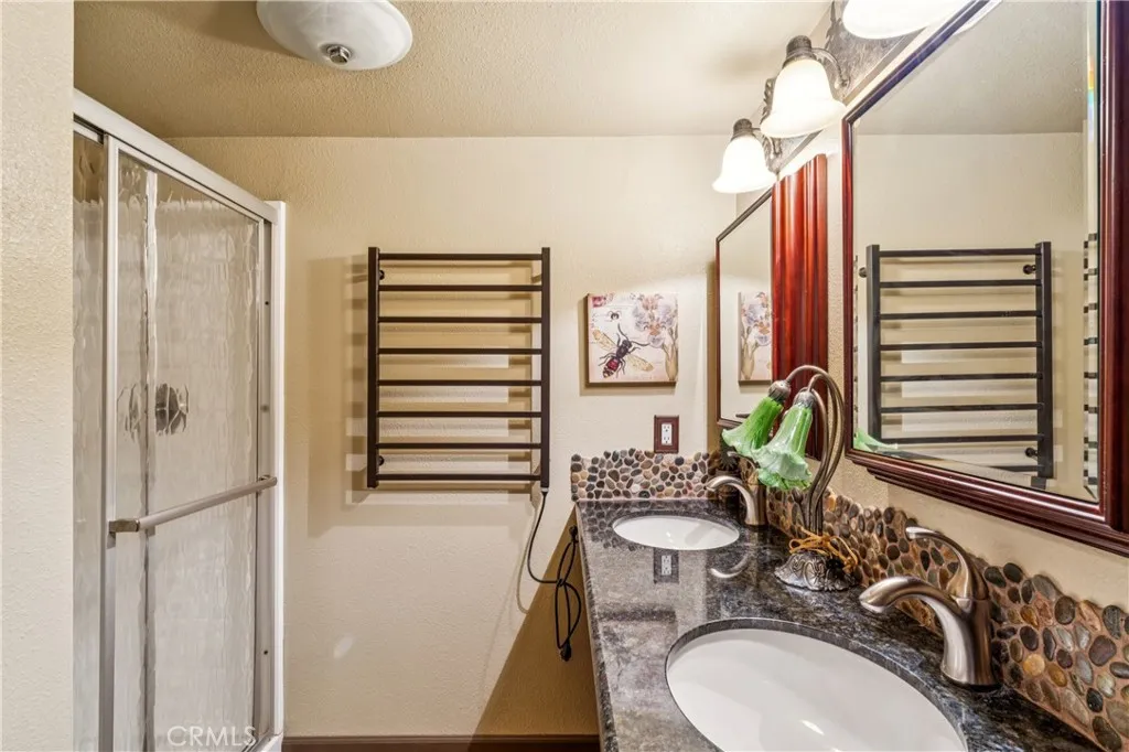 23959 Lakeview Drive, Crestline, California 92325 home-pic-25