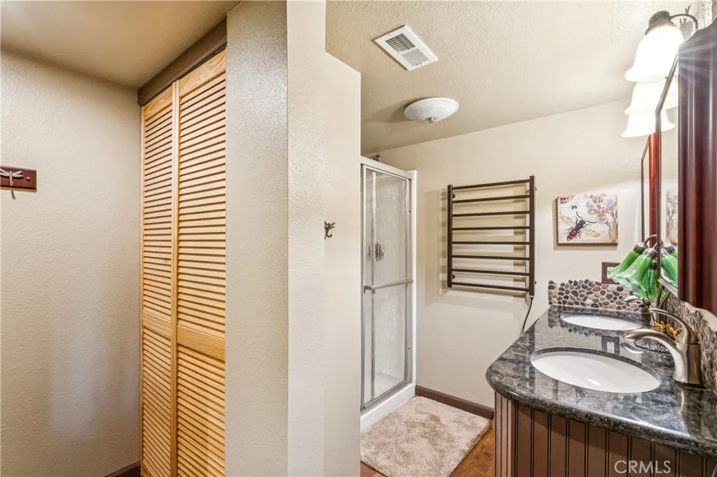 23959 Lakeview Drive, Crestline, California 92325 home-pic-24