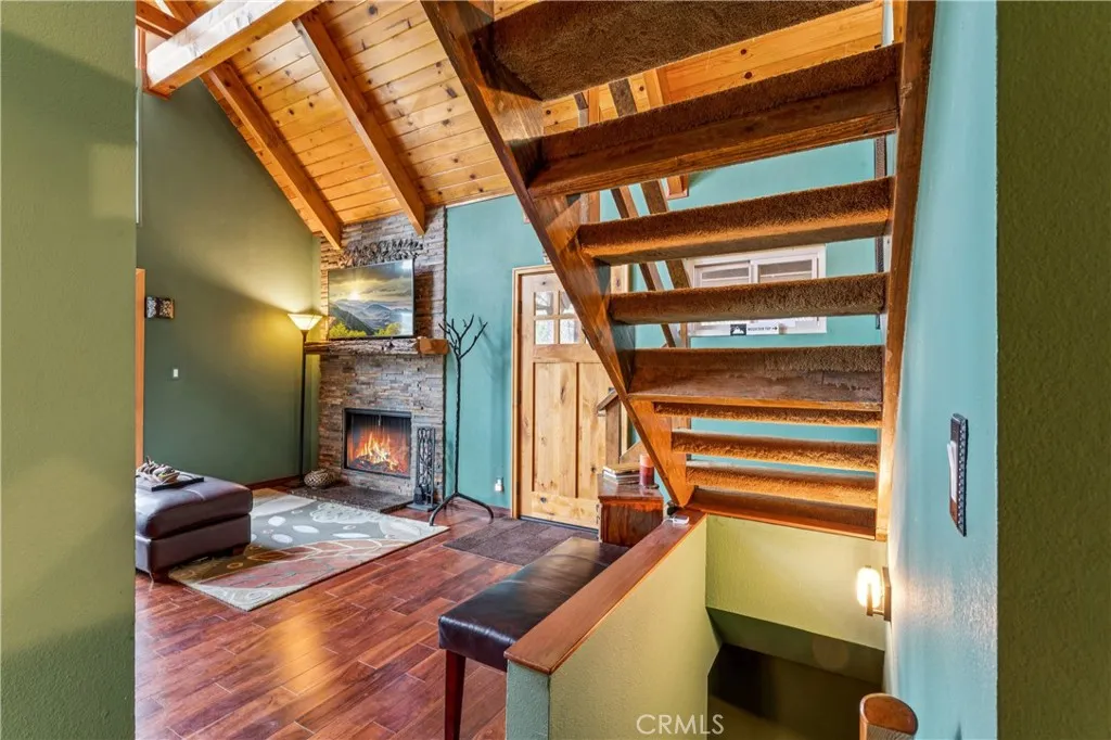 23959 Lakeview Drive, Crestline, California 92325 home-pic-22
