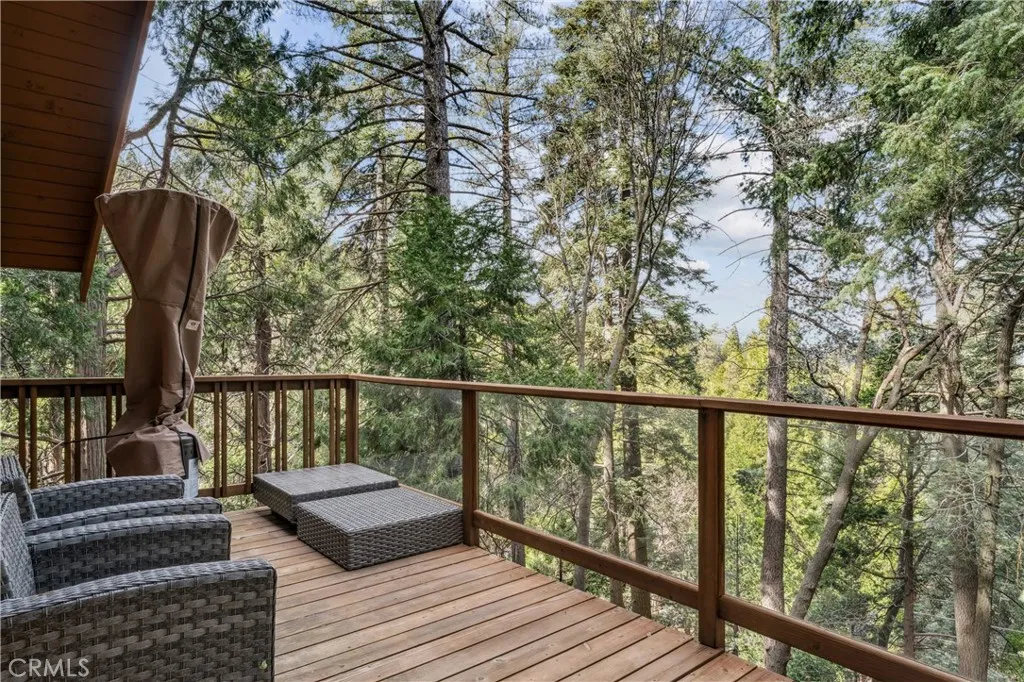 23959 Lakeview Drive, Crestline, California 92325 home-pic-32