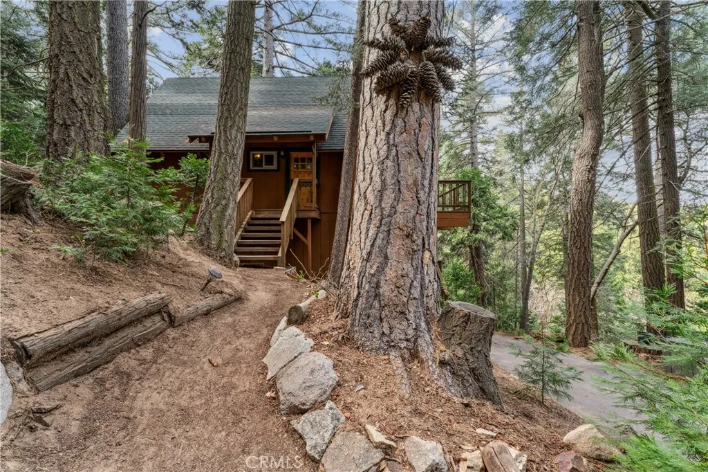 23959 Lakeview Drive, Crestline, California 92325 home-pic-38