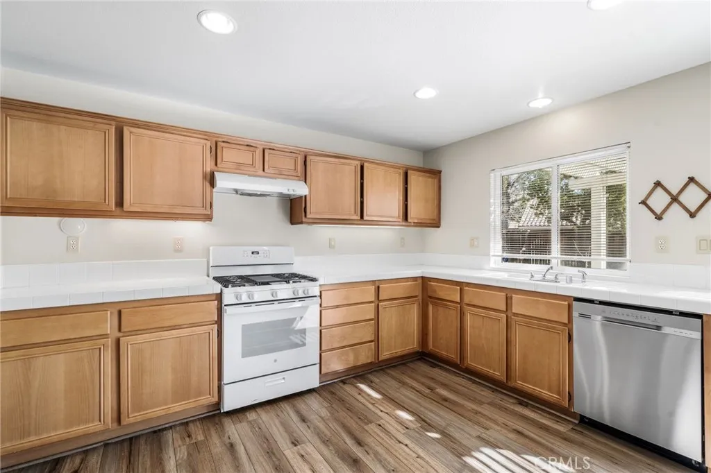 1232 Sunburst, Beaumont, California 92223 home-pic-12