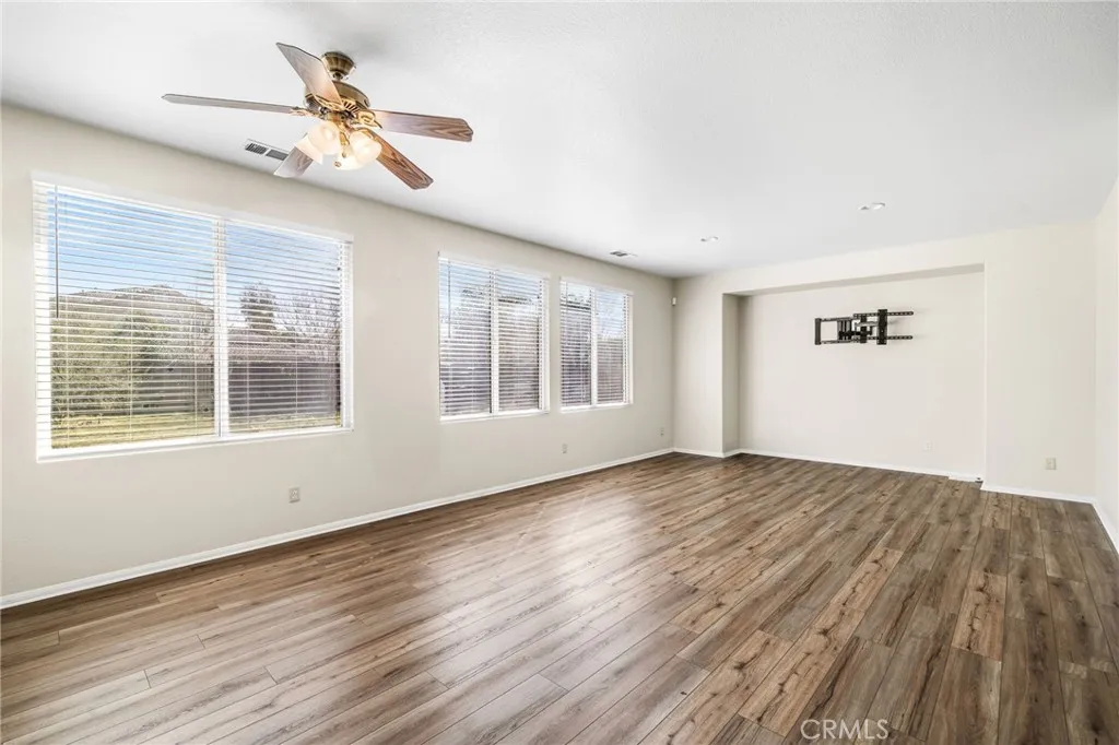 1232 Sunburst, Beaumont, California 92223 home-pic-6