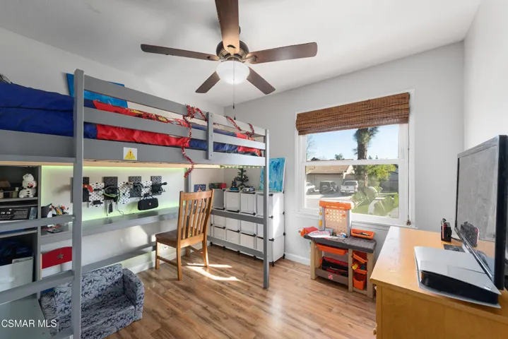 4959 Shady Trail St Simi Valley 2-20