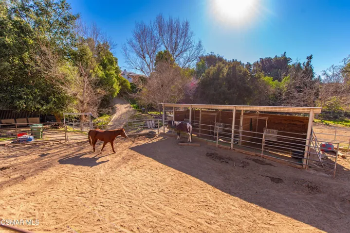 4959 Shady Trail St Simi Valley 2-51
