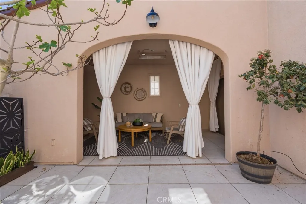 79 Canyoncrest, Irvine, California 92603 home-pic-24