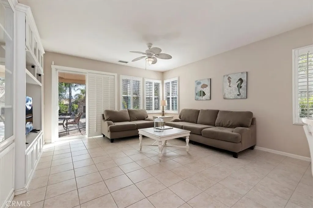 9133 Espinosa, Corona, California 92883 home-pic-10