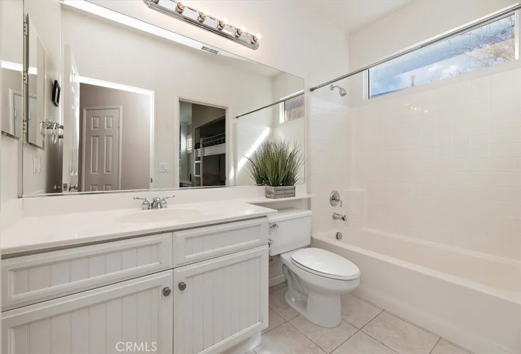 9133 Espinosa, Corona, California 92883 home-pic-15