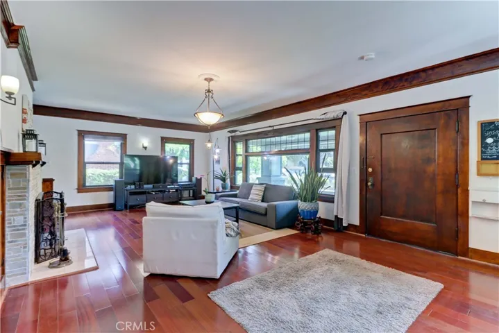 223 N. St. Andrews, Los Angeles, California 90004