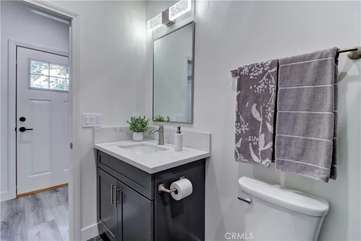 223 N. St. Andrews, Los Angeles, California 90004