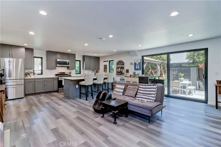 223 N. St. Andrews, Los Angeles, California 90004