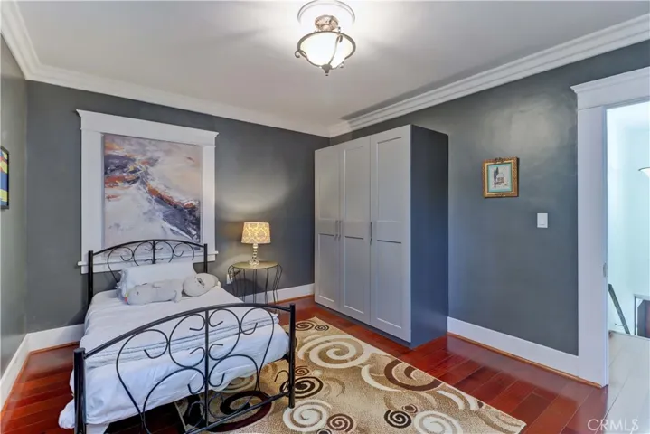223 N. St. Andrews, Los Angeles, California 90004