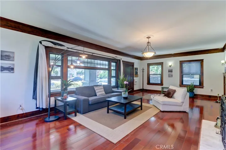223 N. St. Andrews, Los Angeles, California 90004