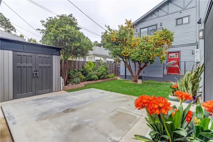 223 N. St. Andrews, Los Angeles, California 90004