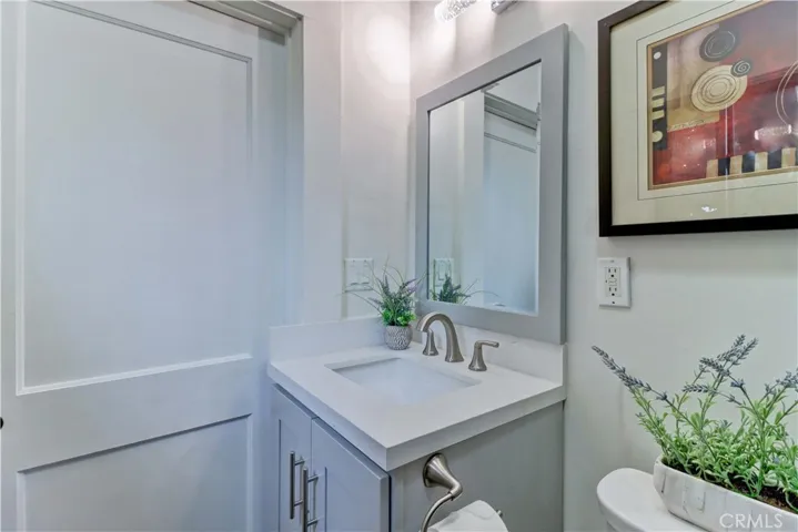 223 N. St. Andrews, Los Angeles, California 90004