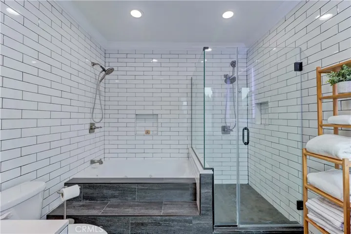 223 N. St. Andrews, Los Angeles, California 90004