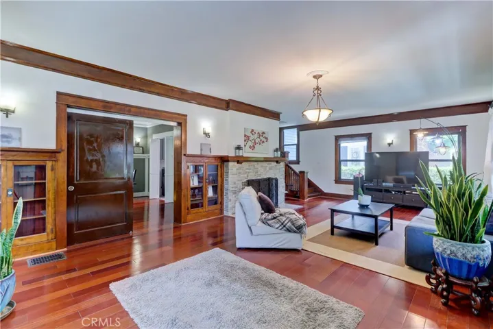 223 N. St. Andrews, Los Angeles, California 90004