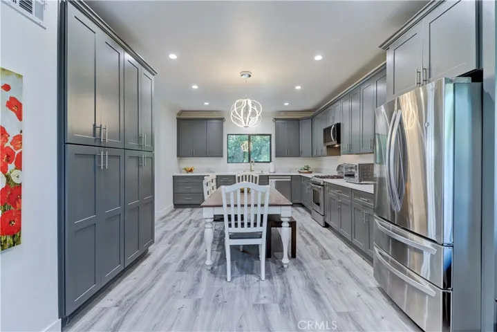 223 N. St. Andrews, Los Angeles, California 90004