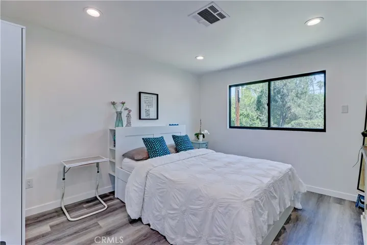 223 N. St. Andrews, Los Angeles, California 90004