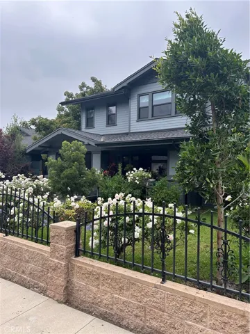 223 N. St. Andrews, Los Angeles, California 90004