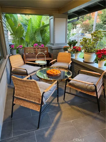 223 N. St. Andrews, Los Angeles, California 90004