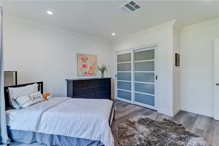 223 N. St. Andrews, Los Angeles, California 90004