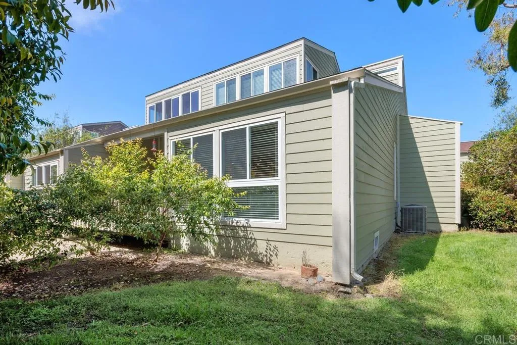 1715 Kennington Road, Encinitas, California 92024 home-pic-27