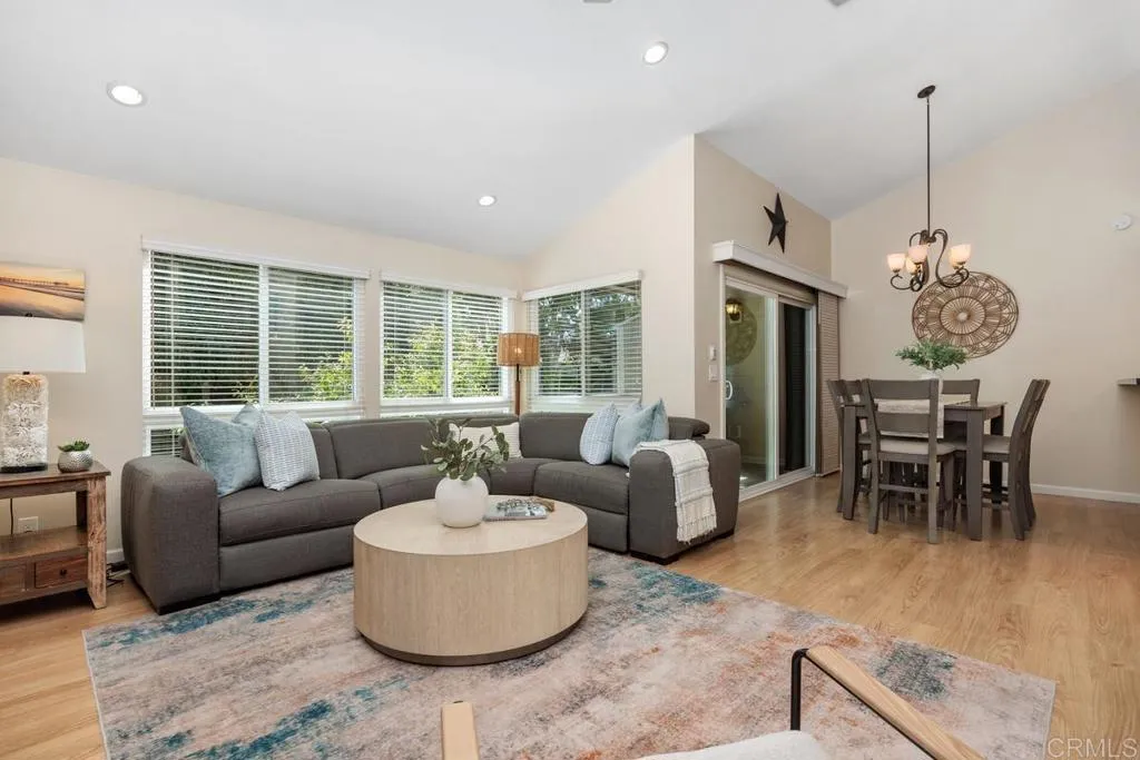 1715 Kennington Road, Encinitas, California 92024 home-pic-9