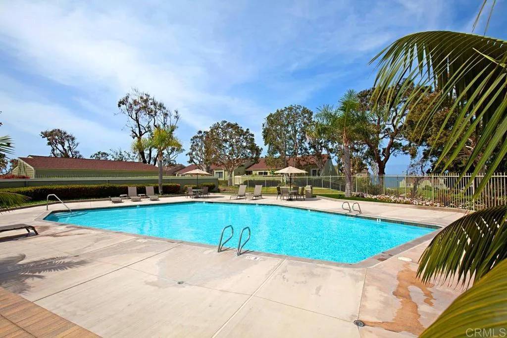 1715 Kennington Road, Encinitas, California 92024 home-pic-35