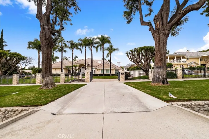 2205 N Euclid Avenue, Upland, California 91784