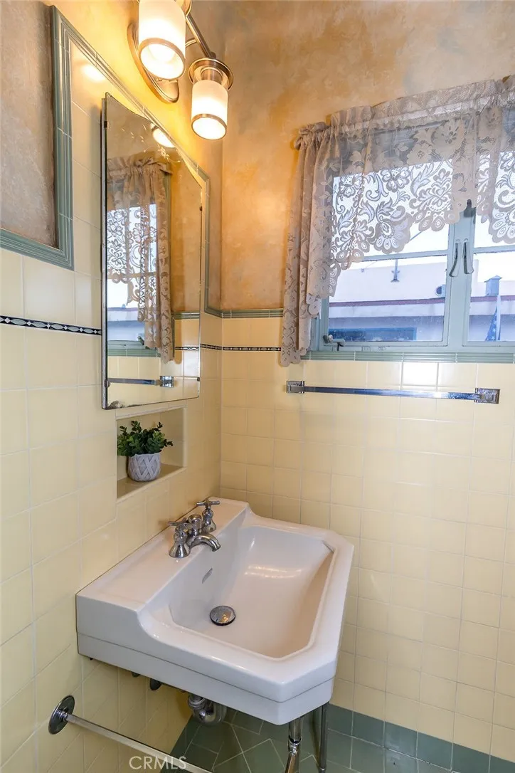 1417 Highland Avenue, Needles, California 92363 home-pic-30
