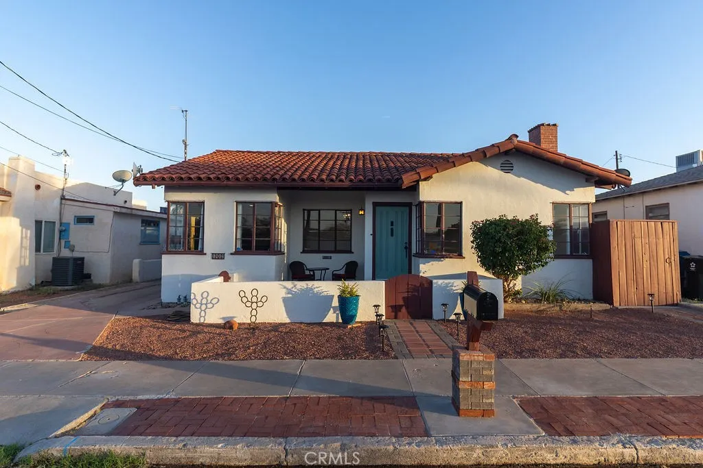 1417 Highland Avenue, Needles, California 92363 home-pic-48
