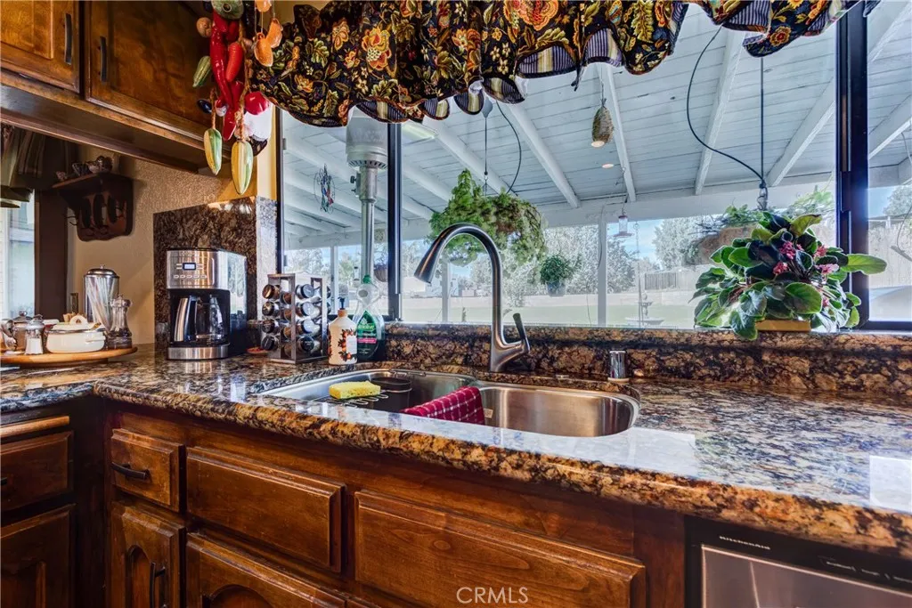 2160 Temescal Avenue, Norco, California 92860 home-pic-16