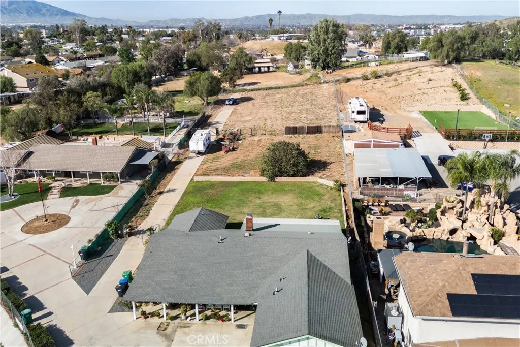 2160 Temescal Avenue, Norco, California 92860 home-pic-43