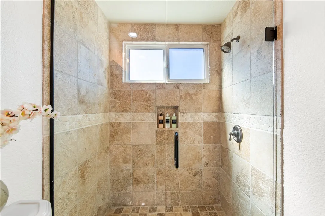219 2nd Street, Huntington Beach, California 92648 home-pic-40