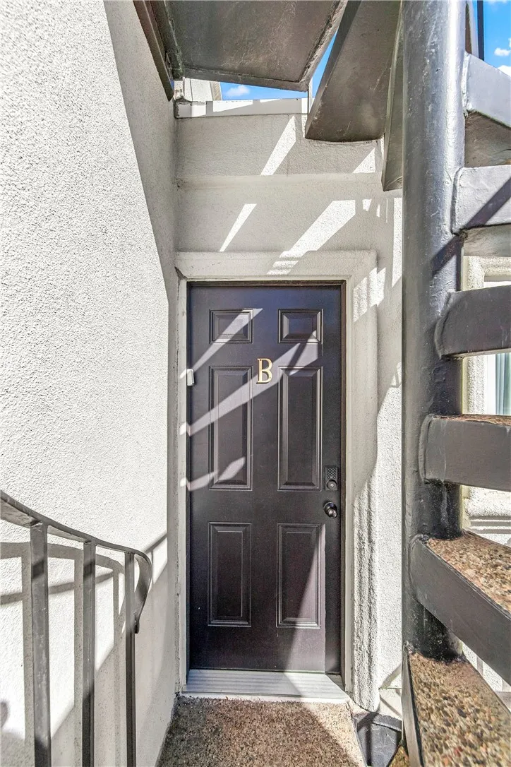 219 2nd Street, Huntington Beach, California 92648 home-pic-45