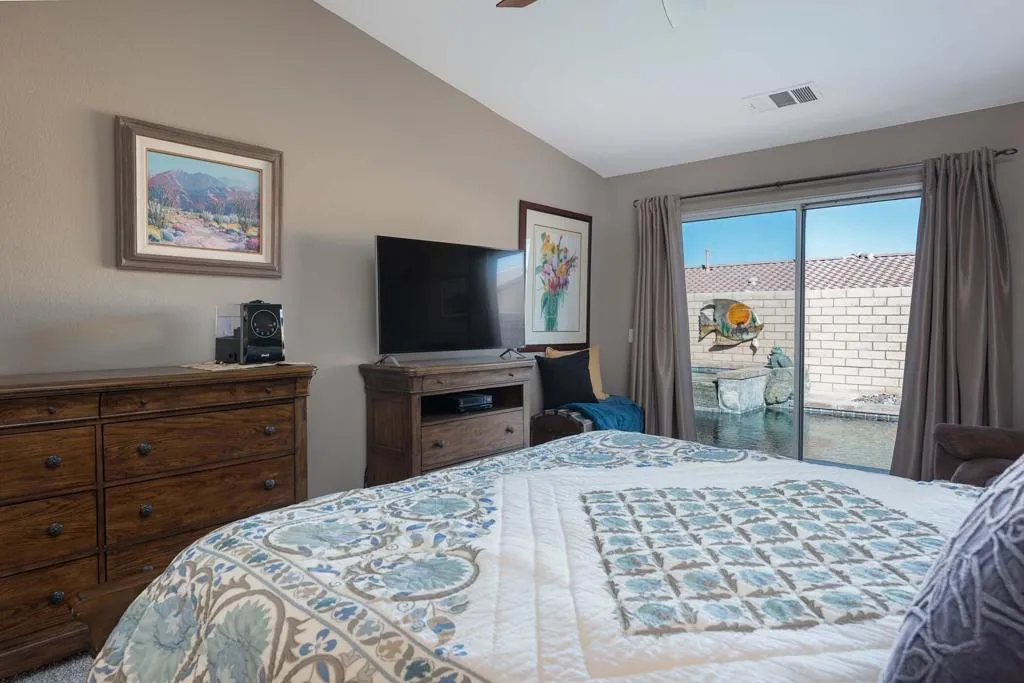 78910 Galaxy Drive, La Quinta, California 92253 home-pic-17