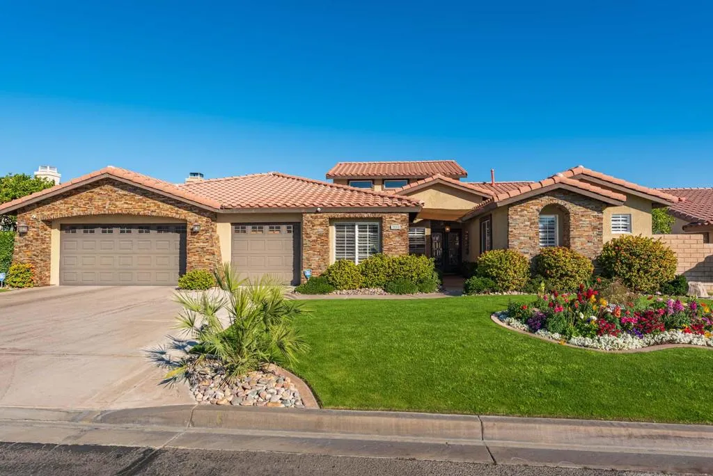 78910 Galaxy Drive, La Quinta, California 92253 home-pic-1