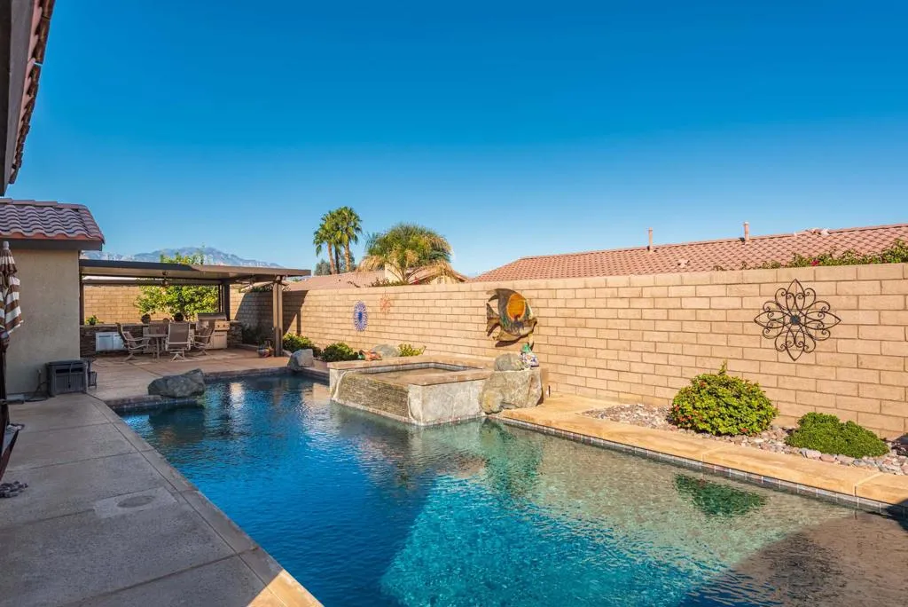 78910 Galaxy Drive, La Quinta, California 92253 home-pic-42