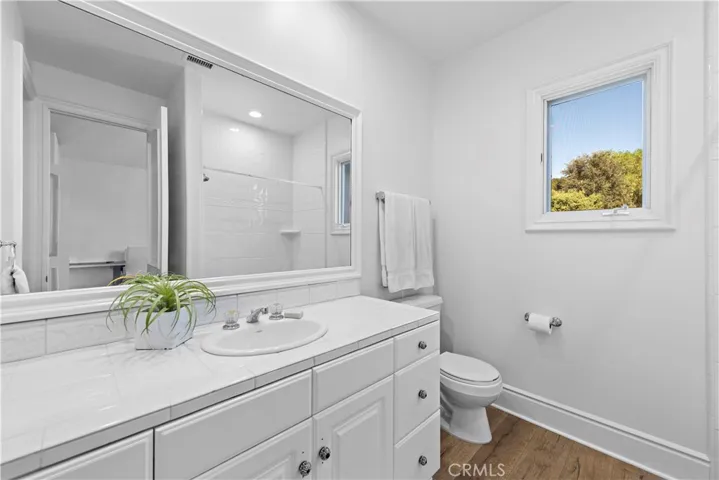 Bathroom for suite #3 - a bright full bath!
